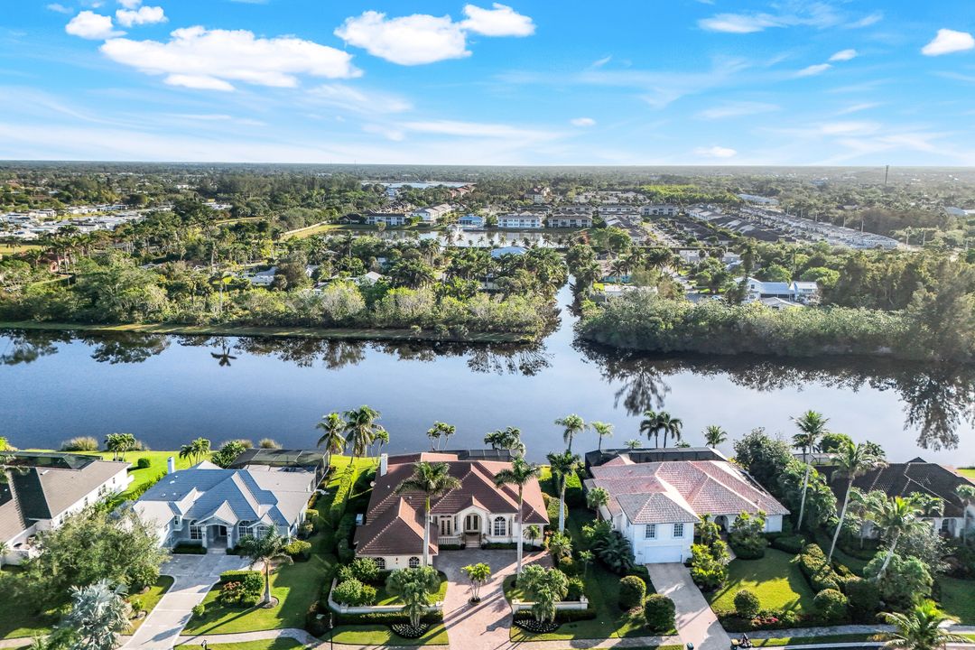 4574 Lighthouse Ln, Naples, FL 34112