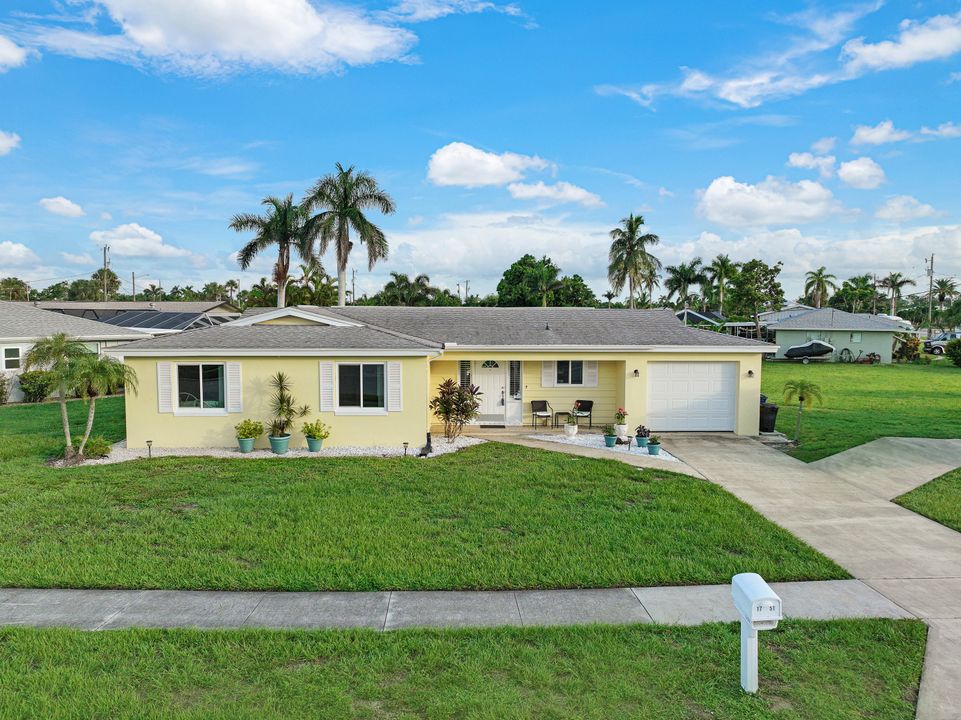 1751 Lakeview Blvd, North Fort Myers, FL 33903