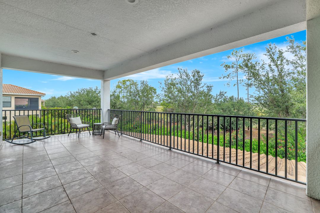 2930 Cinnamon Bay Cir, Naples, FL 34119