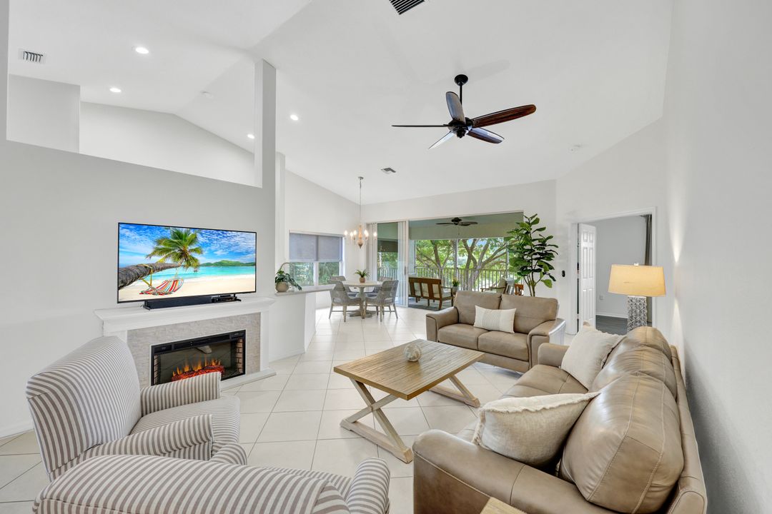 5600 Northboro Dr #201, Naples, FL 34110