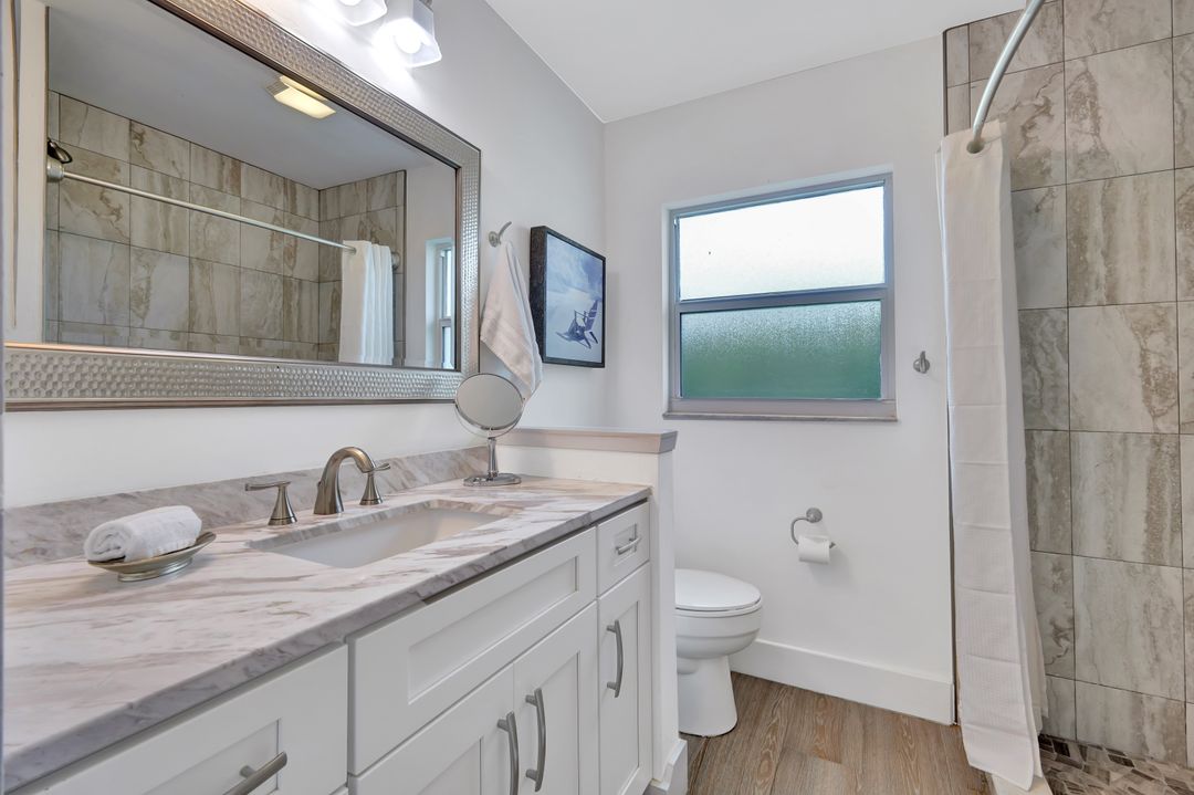 534 97th Ave N, Naples, FL 34108