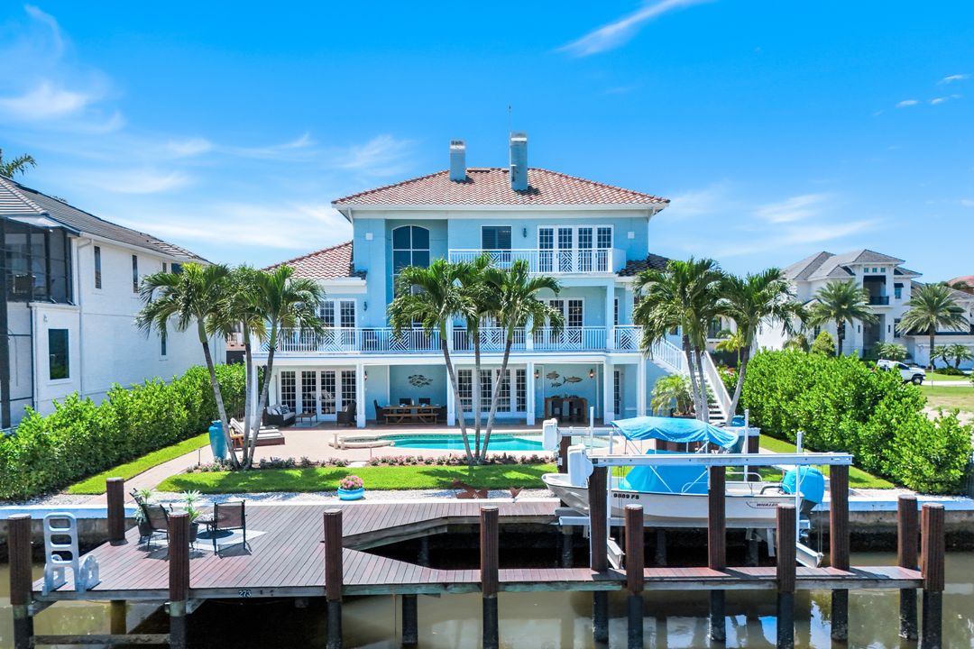 273 Egret Ave, Naples, FL 34108
