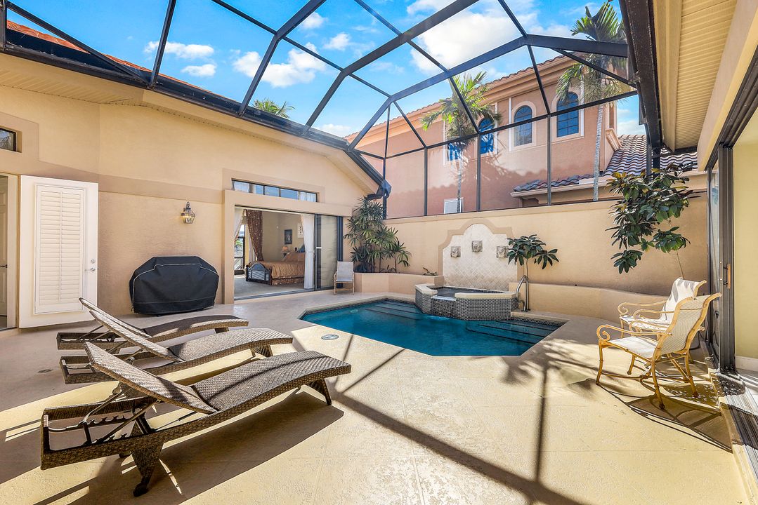 833 Swan Dr, Marco Island, FL 34145