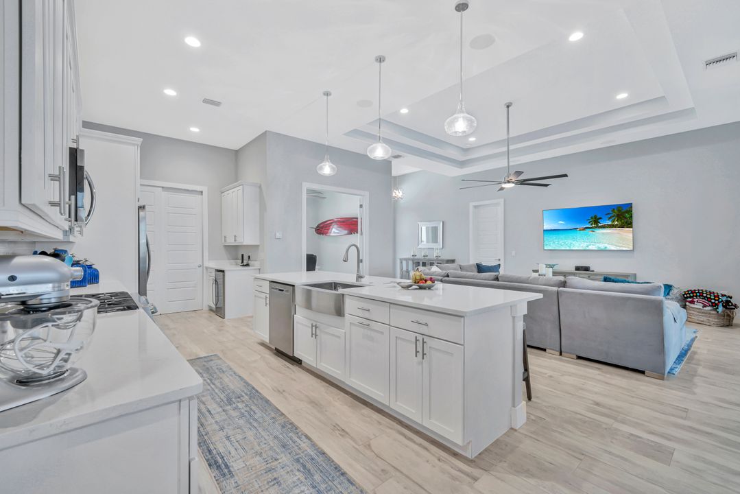 718 NW 36th Ave, Cape Coral, FL 33993