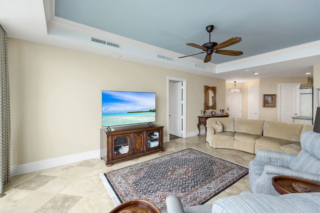 4951 Bonita Bay Blvd #PH302, Bonita Springs, FL 34134