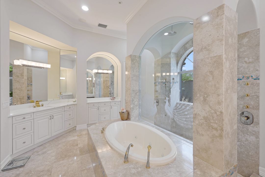15175 Brolio Way, Naples, FL 34110