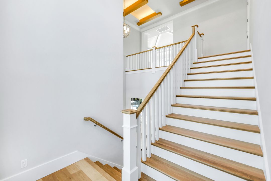 713 Nautilus Ct, Marco Island, FL 34145