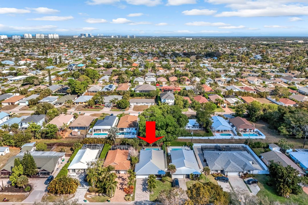 737 91st Ave N, Naples, FL 34108