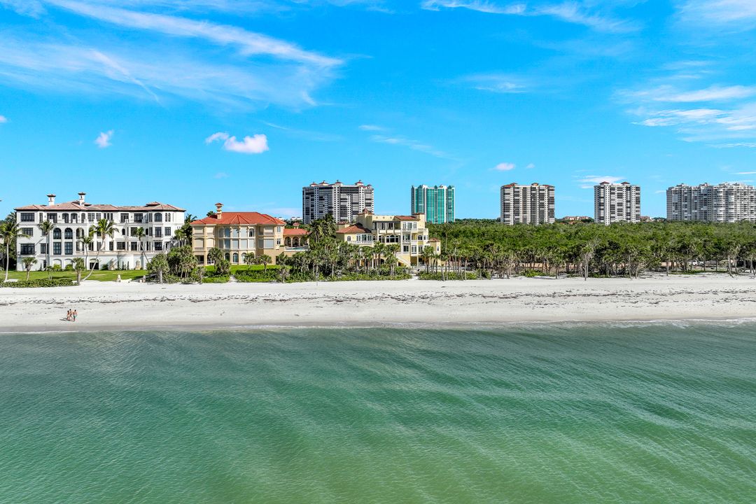 7425 Bay Colony Dr, Naples, FL 34108