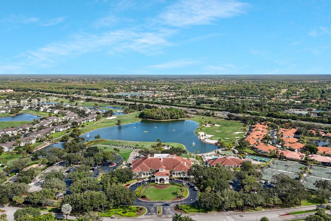 5963 Sand Wedge Ln #207, Naples, FL 34110