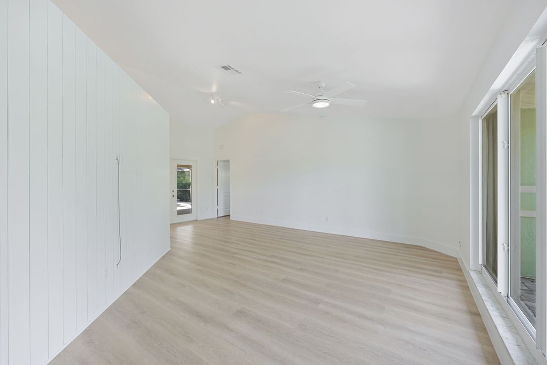 244 Channing Ct, Naples, FL 34110