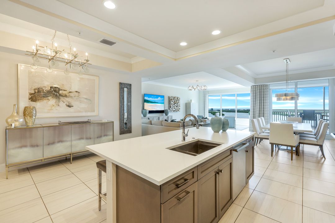 4971 Bonita Bay Blvd #1402, Bonita Springs, FL 34134