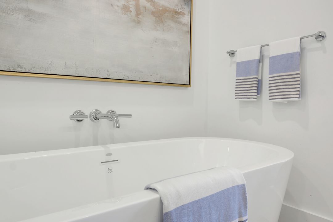1125 Central Ave #571, Naples, FL 34102
