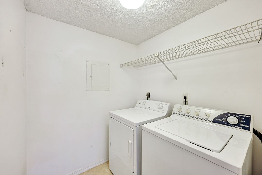 64 4th St #B201, Bonita Springs, FL 34134