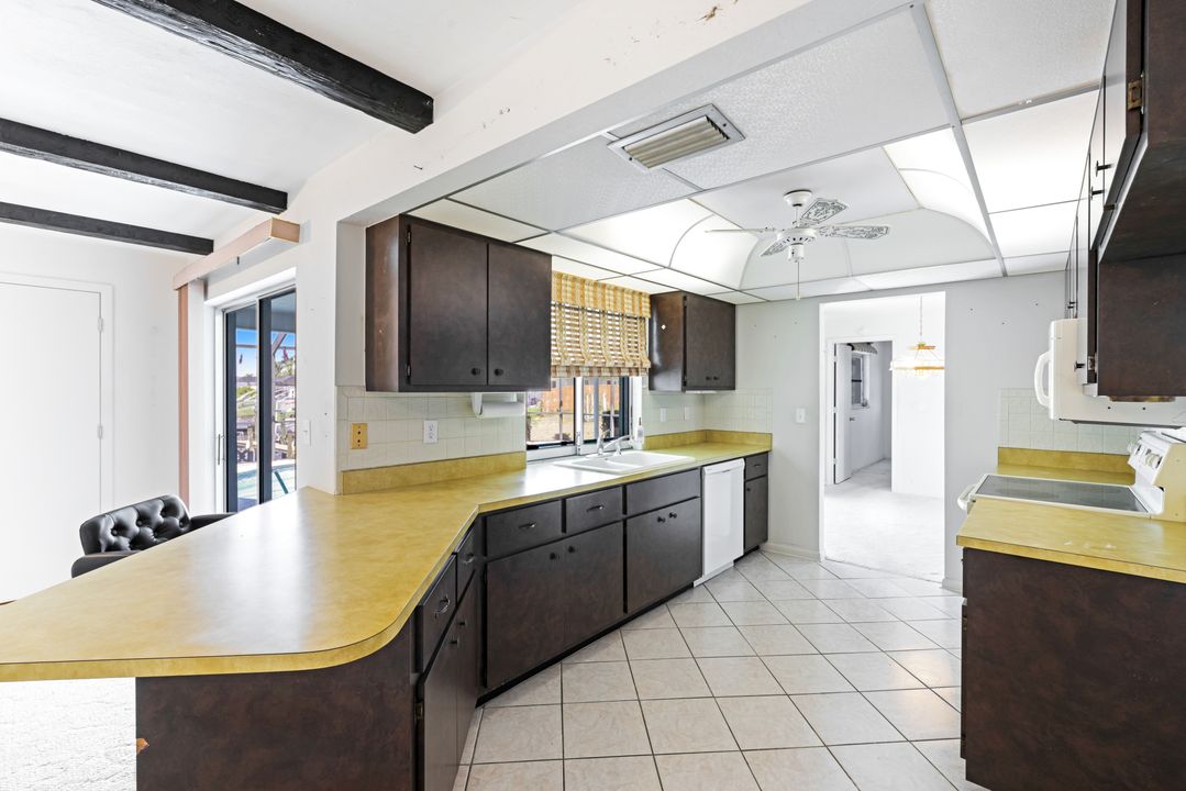 1741 SE 29th Ln, Cape Coral, FL 33904