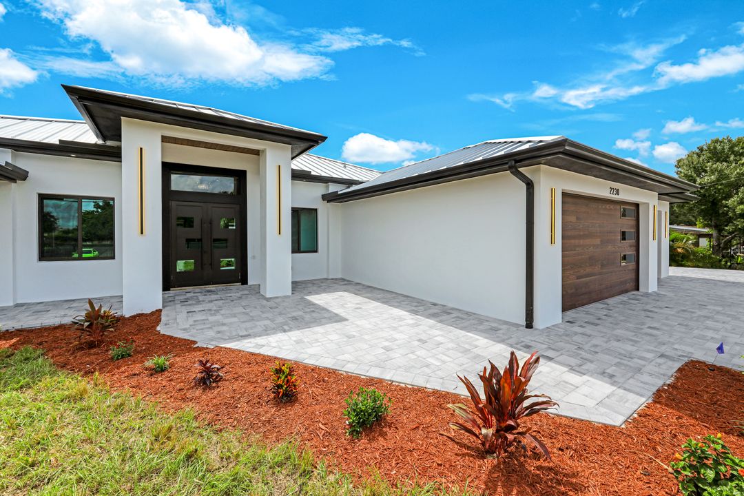 2230 Moreno Ave, Fort Myers, FL 33901
