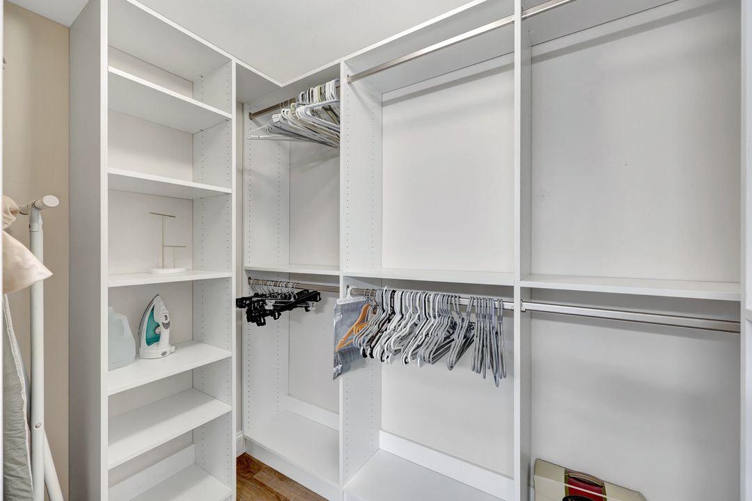 9020 Spring Run Blvd, Bonita Springs, FL 34135