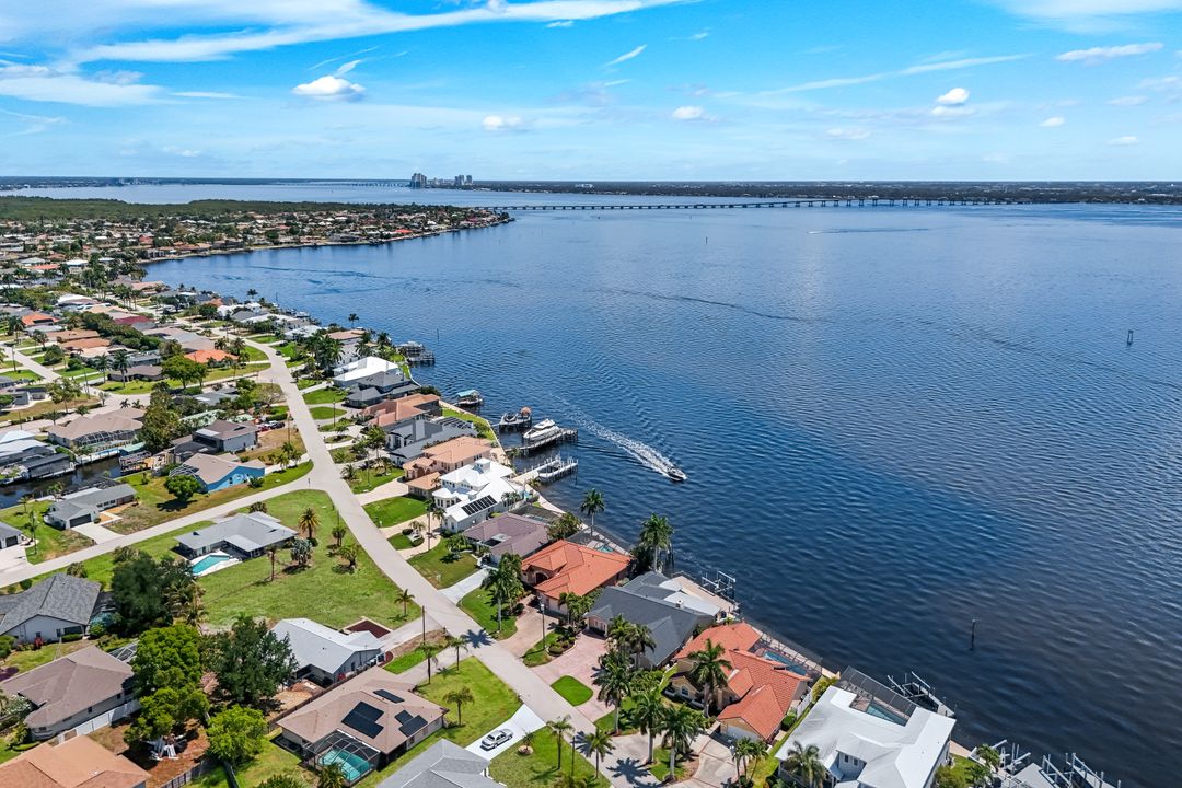 3115 SE 22nd Pl, Cape Coral, FL 33904