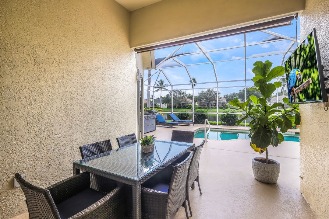 8710 Ibis Cove Cir, Naples, FL 34119