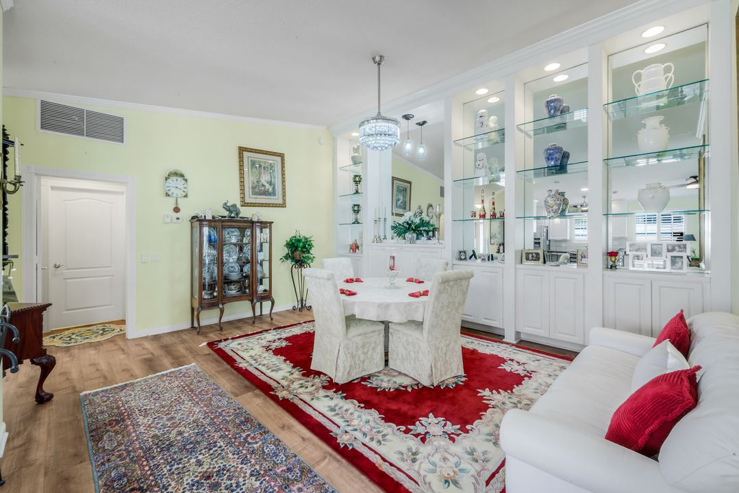 5425 Guadeloupe Way, Naples, FL 34119