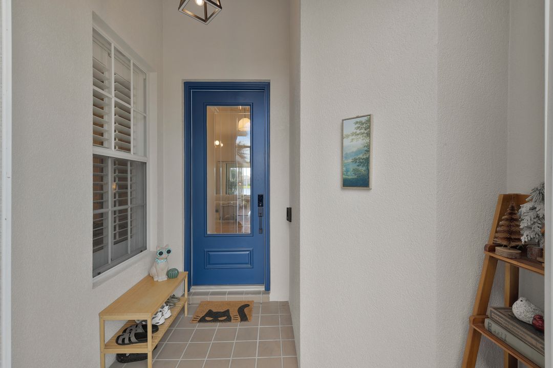 3701 Whidbey Way, Naples, FL 34119