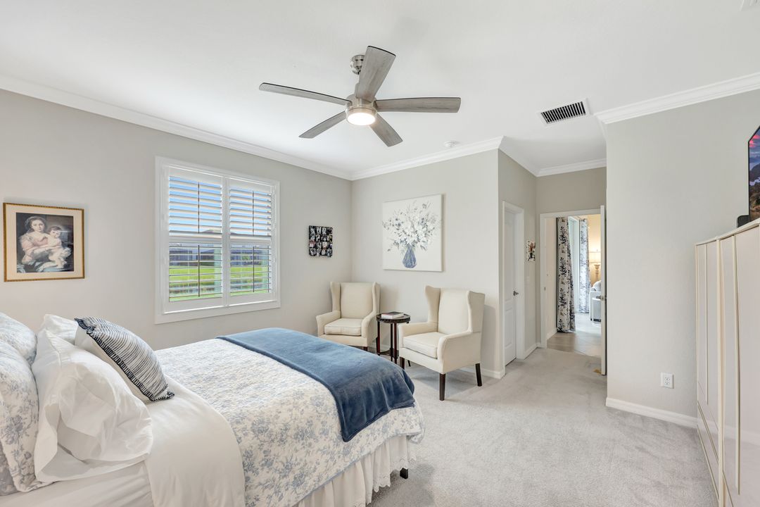 2174 Clementine St, Naples, FL 34120