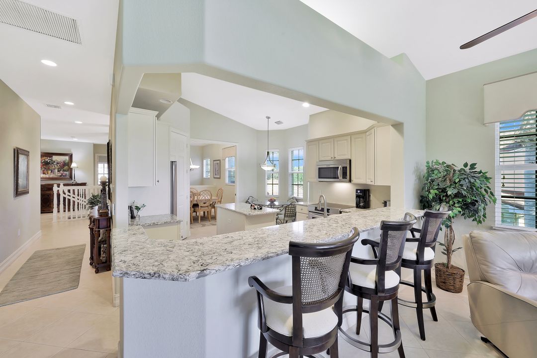 8641 Champions Point #1003, Naples, FL 34113