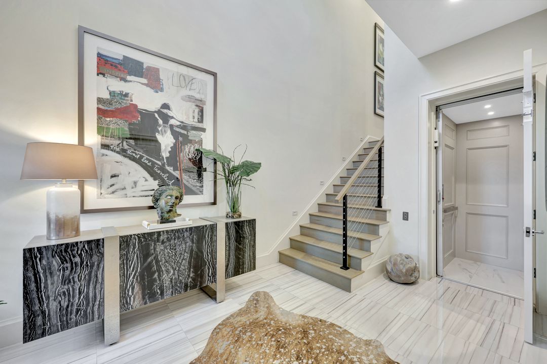 16350 Corsica Way #202, Naples, FL 34110