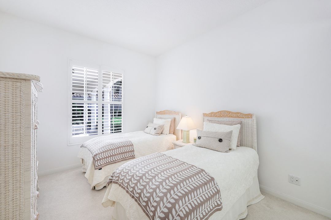 3101 Dominica Way, Naples, FL 34119