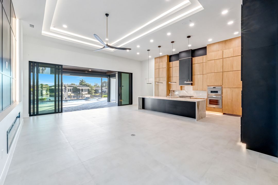 122 SW 58th St, Cape Coral, FL 33914