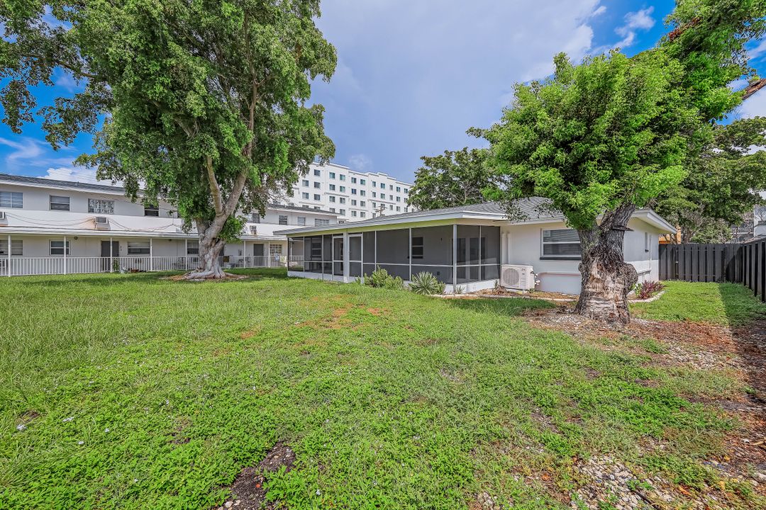 4906 York St, Cape Coral, FL 33904