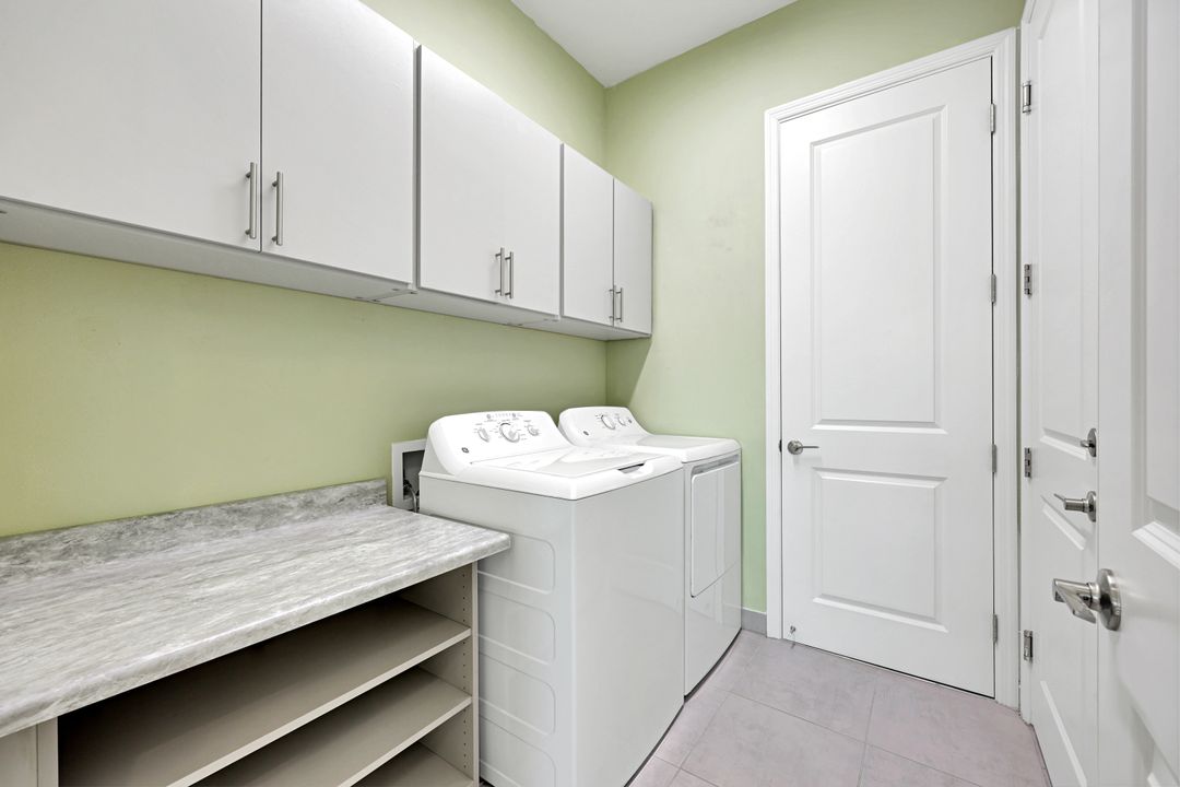 20812 Thistle Leaf Ln, Estero, FL 33928