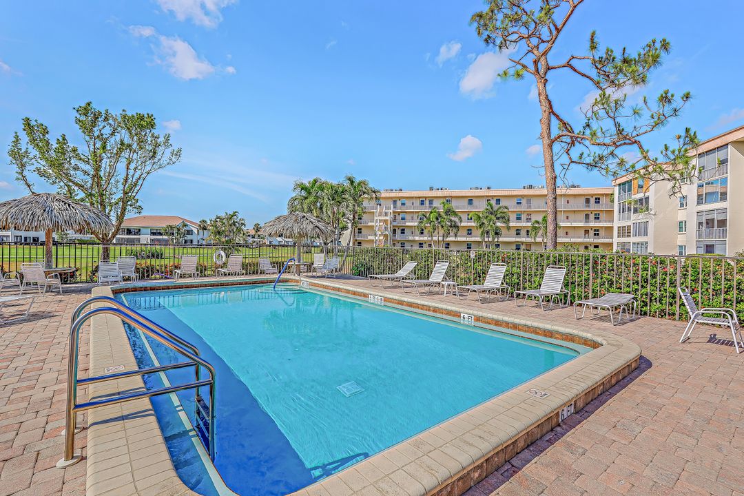 1624 Pine Valley Dr #118, Fort Myers, FL 33907