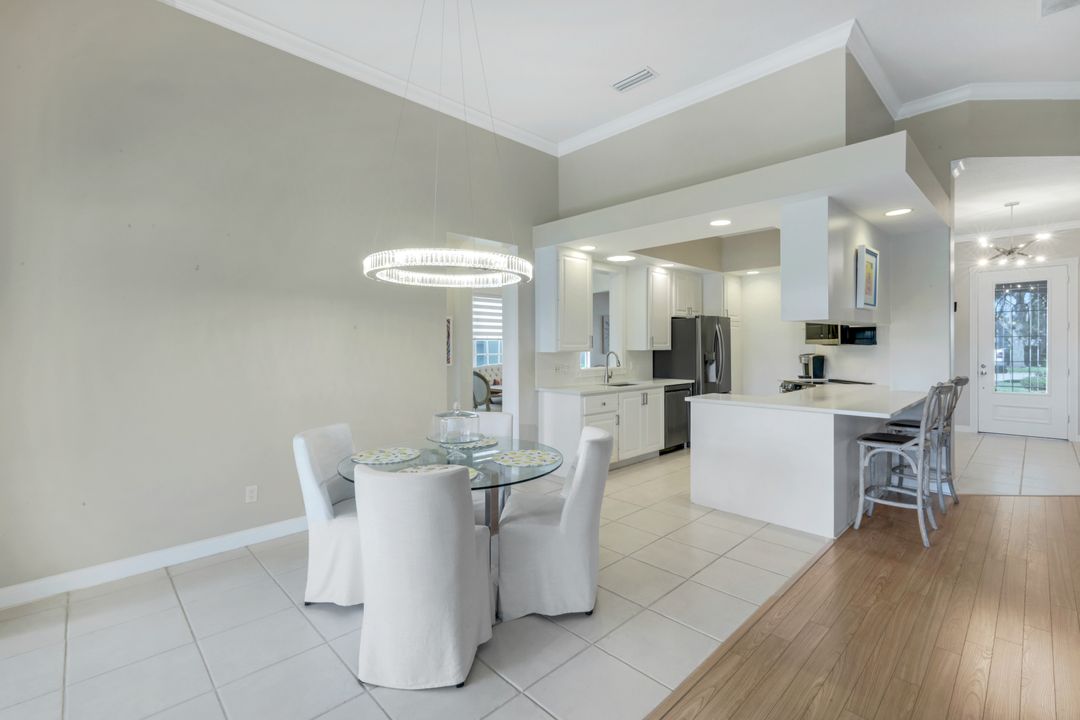 4772 Martinique Wy, Naples, FL 34119