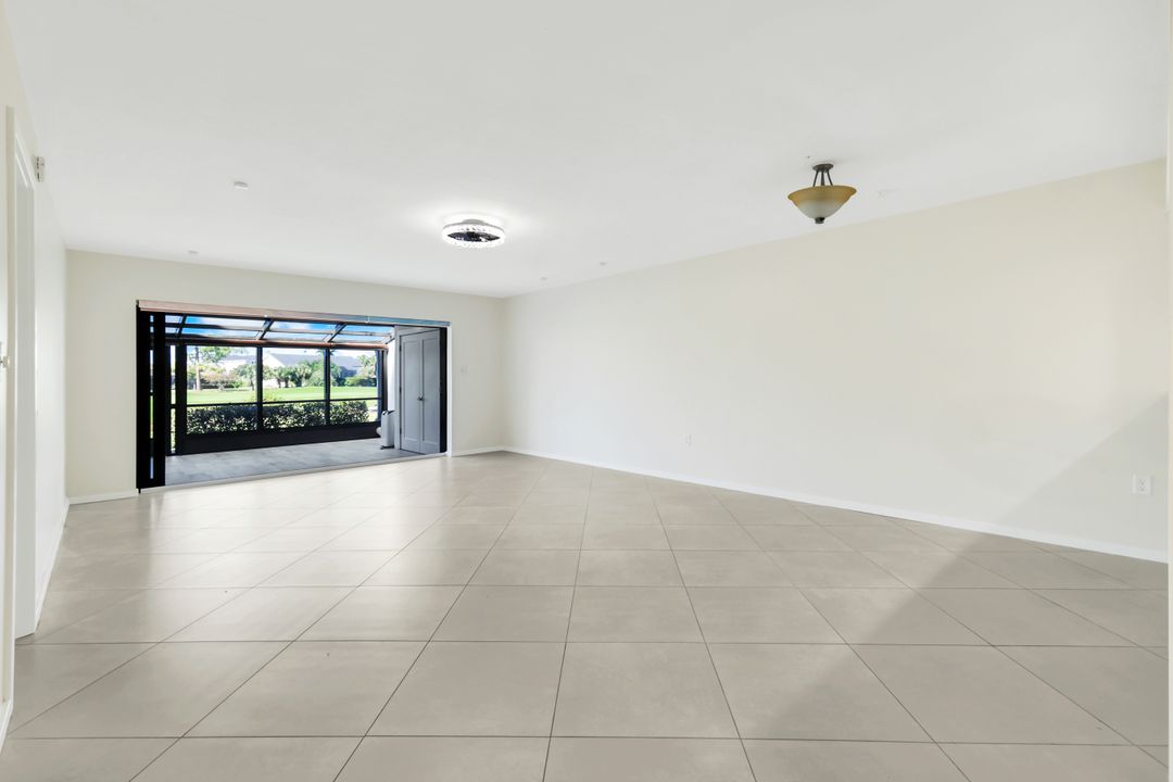 16460 Timberlakes Dr #103, Fort Myers, FL 33908