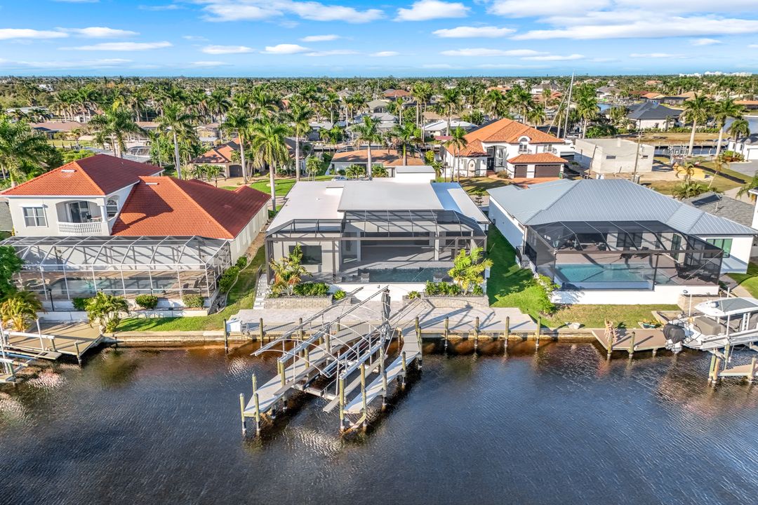 122 SW 58th St, Cape Coral, FL 33914