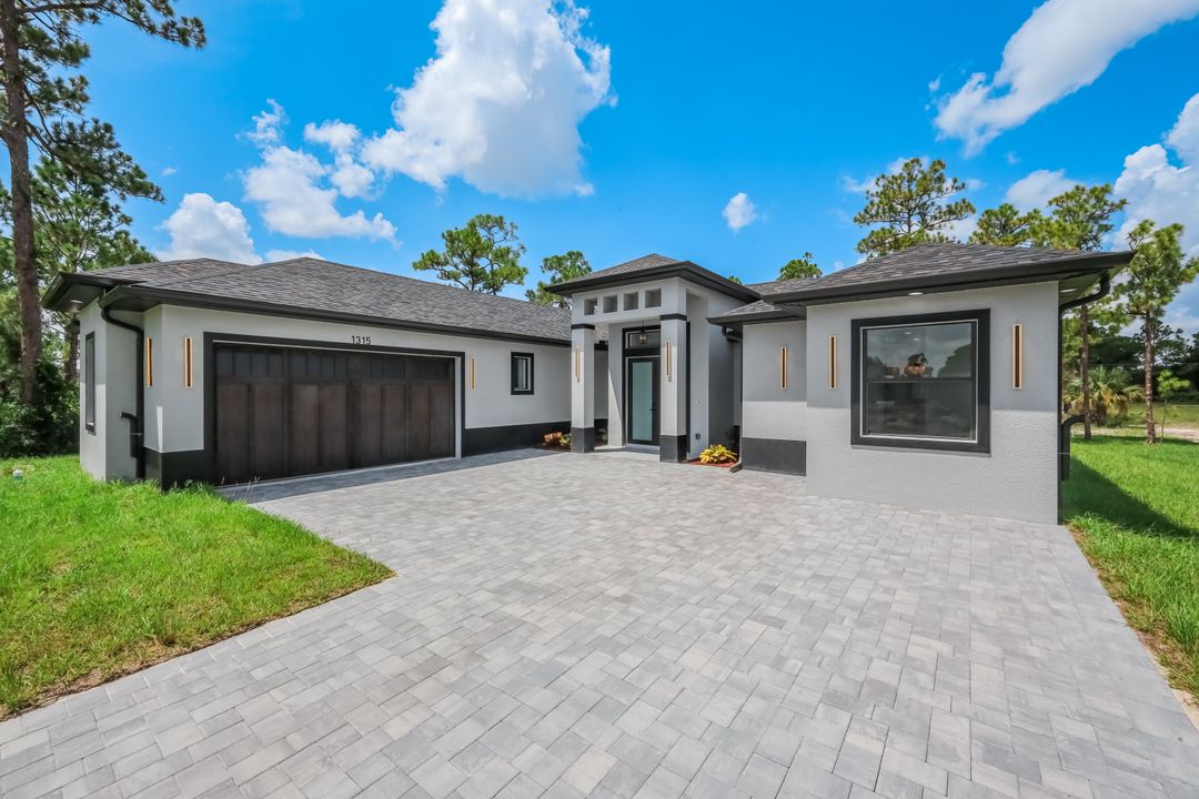 1315 Cortez Ave, Lehigh Acres, FL 33972