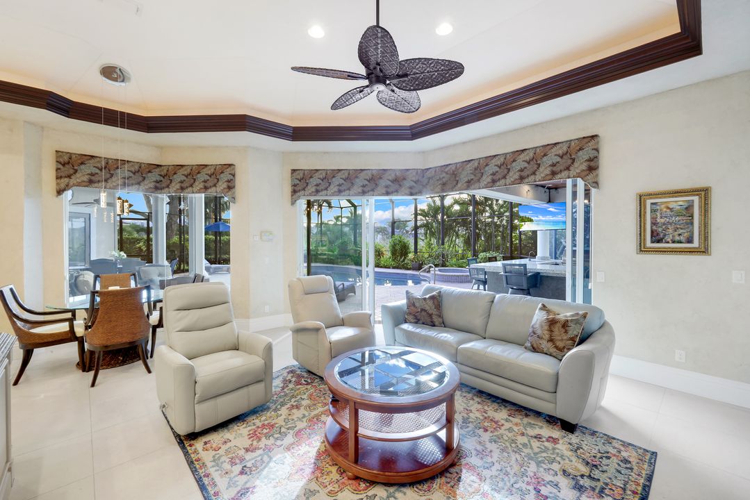 15295 Pembroke Point, Naples, FL 34110