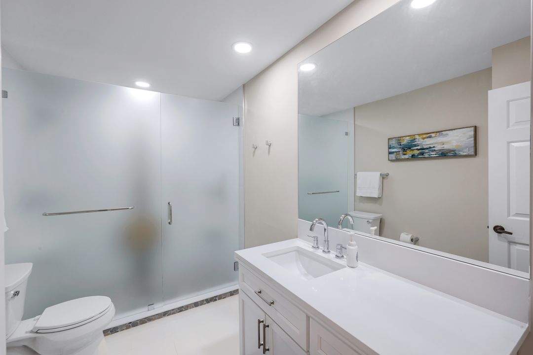 111 Blue Ridge Dr, Naples, FL 34112