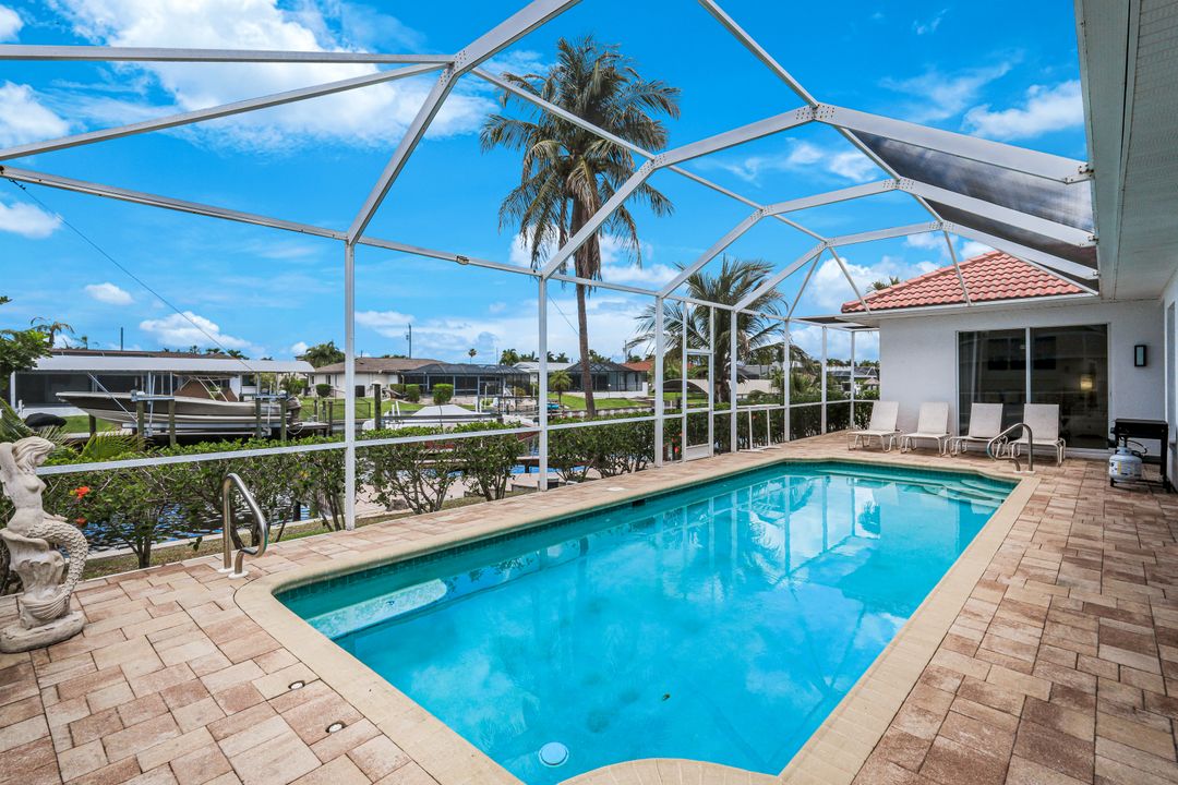 3712 SE 17th Pl, Cape Coral, FL 33904