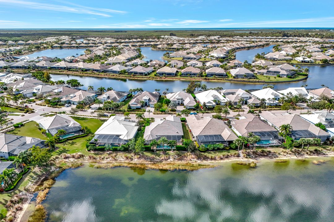 6348 Lyford Isle Dr, Naples, FL 34112