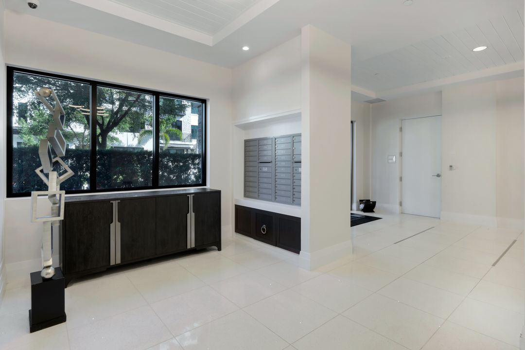 1030 3rd Ave S #419, Naples, FL 34102