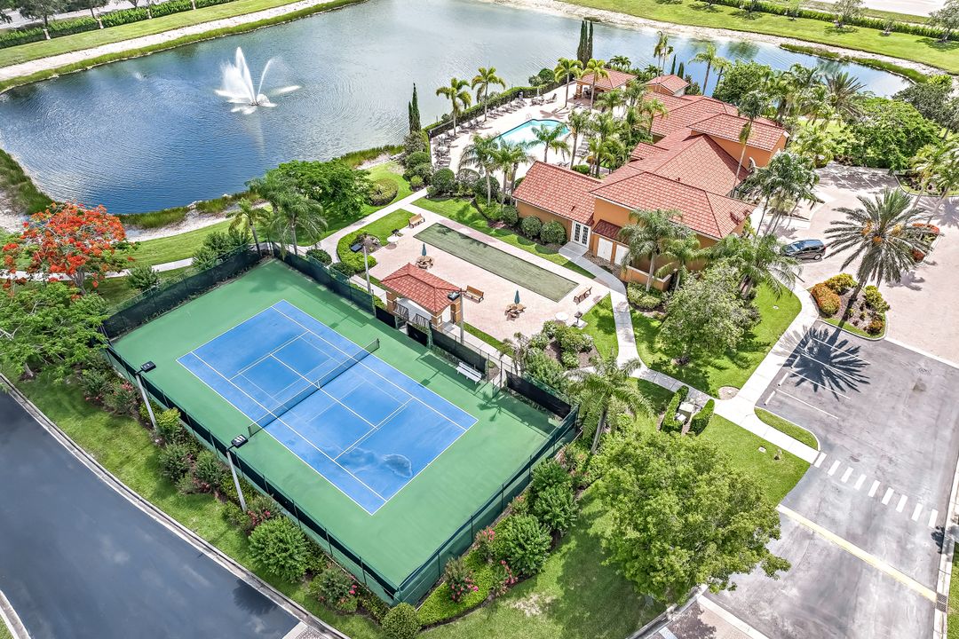 1835 Florida Club Cir #2305, Naples, FL 34112