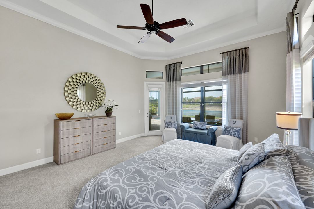 8675 Amour Ct, Naples, FL 34119