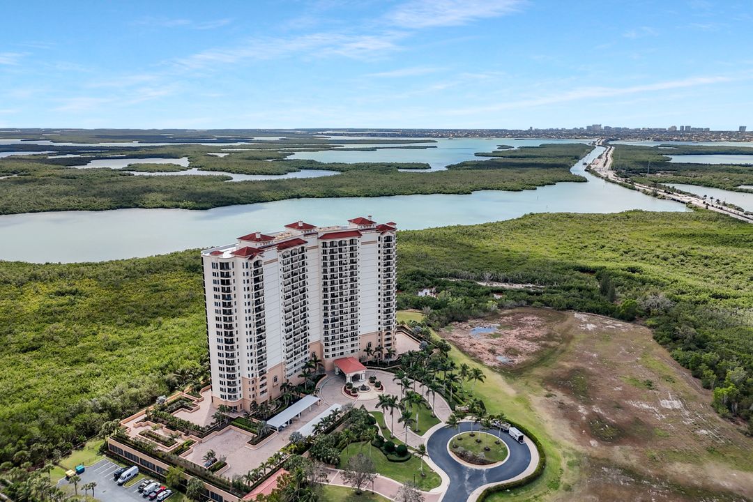 1050 Borghese Ln #605, Naples, FL 34114