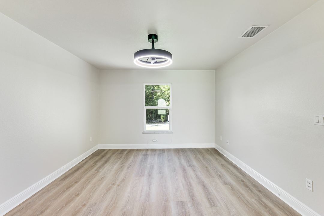 5201 4th St W, Lehigh Acres, FL 33971