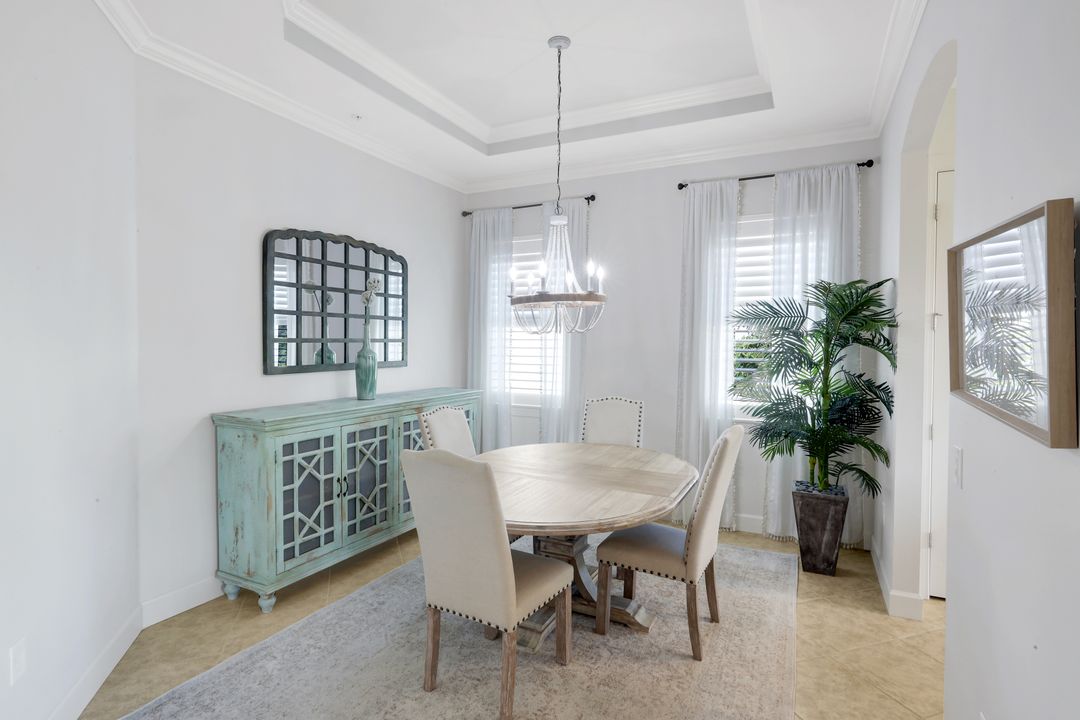 9550 Ironstone Terrace #201, Naples, FL 34120