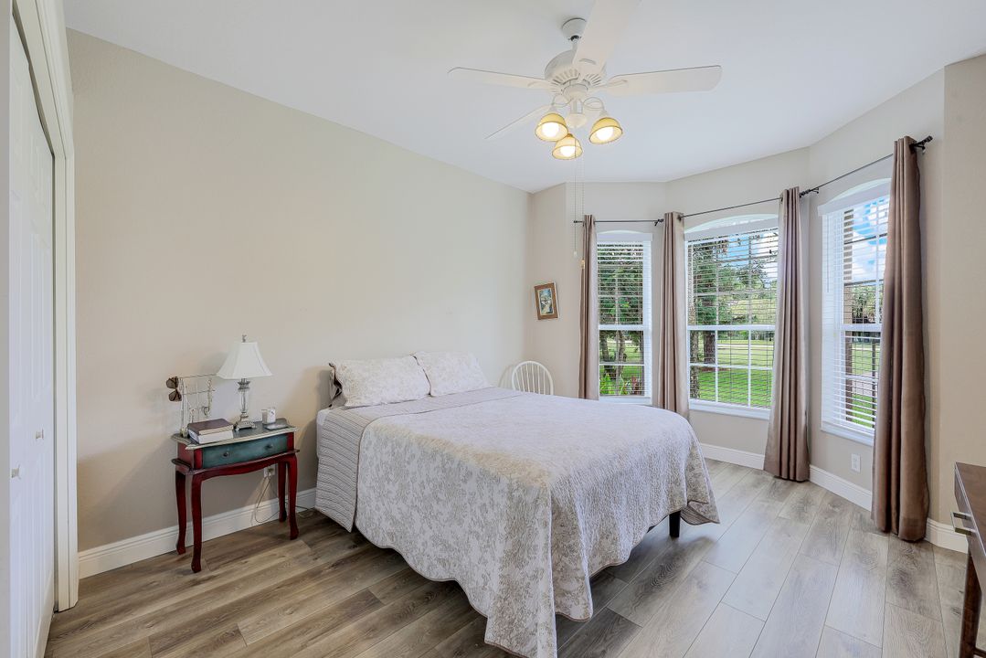 220 13th St SW, Naples, FL 34117