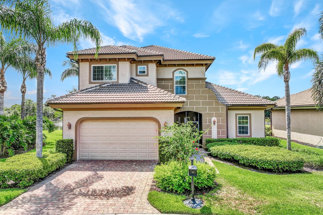 6172 Dogleg Dr, Naples, FL 34113