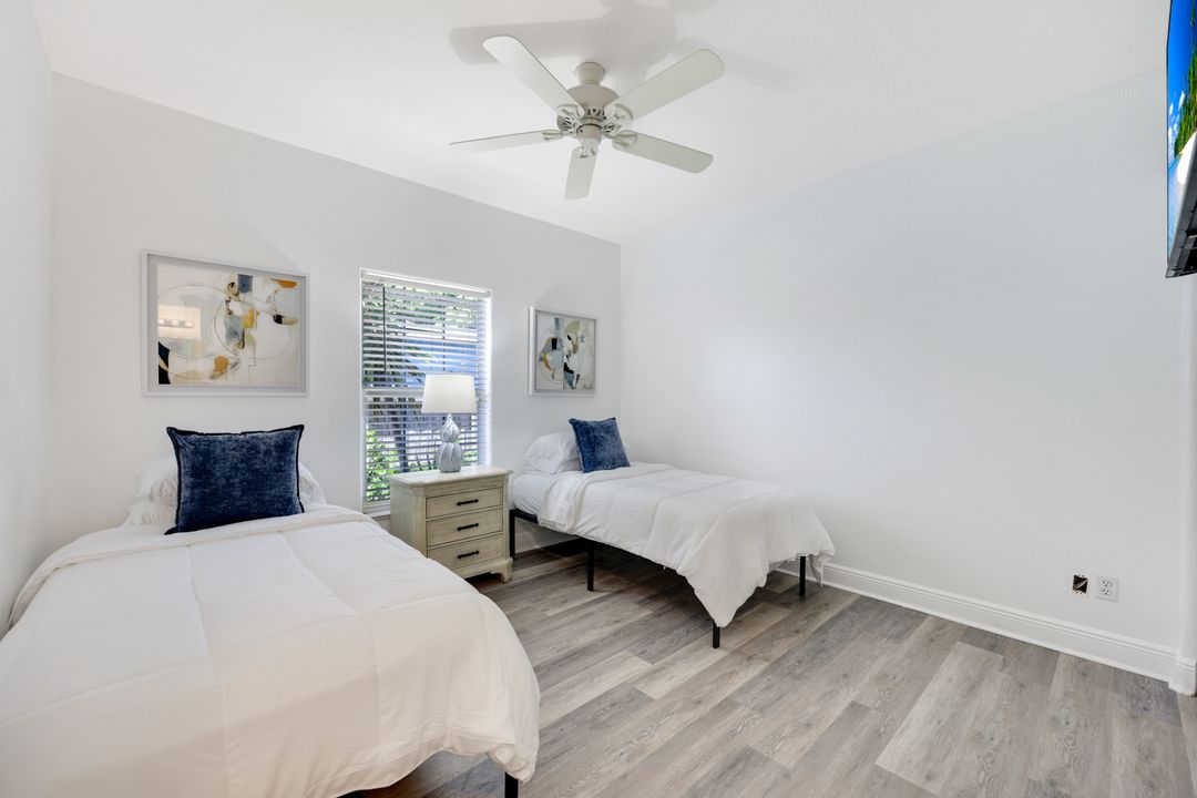 815 96th Ave N, Naples, FL 34108